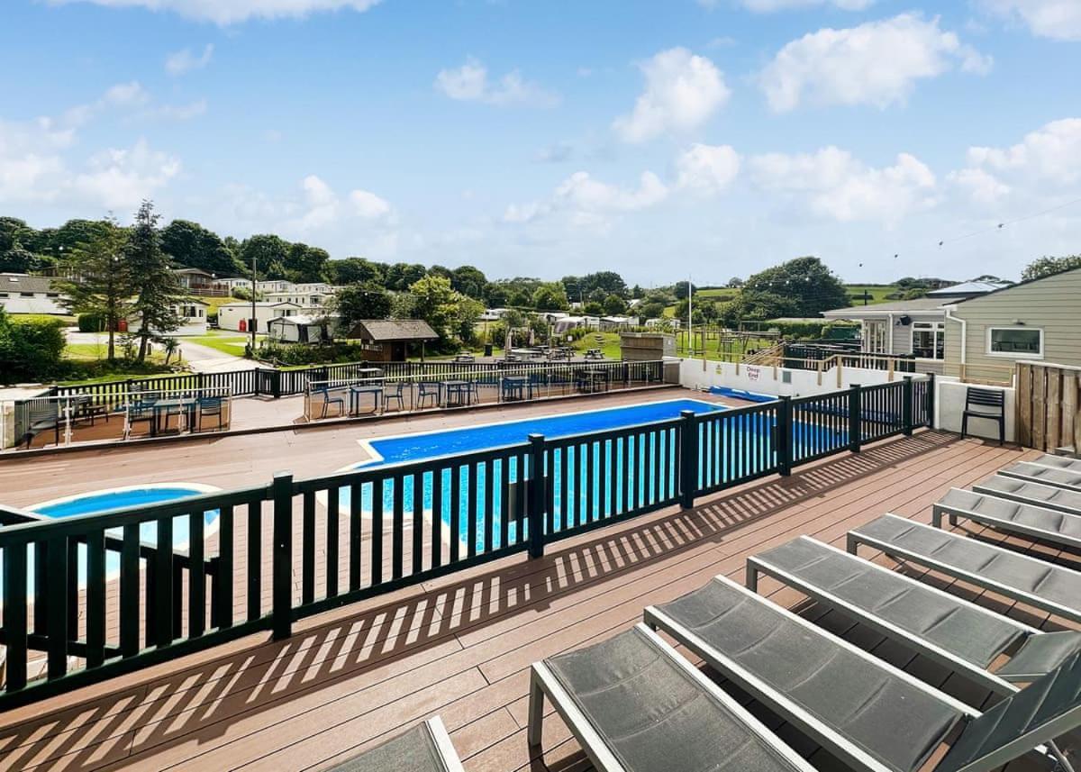 Calloose Holiday Park ヘイル エクステリア 写真
