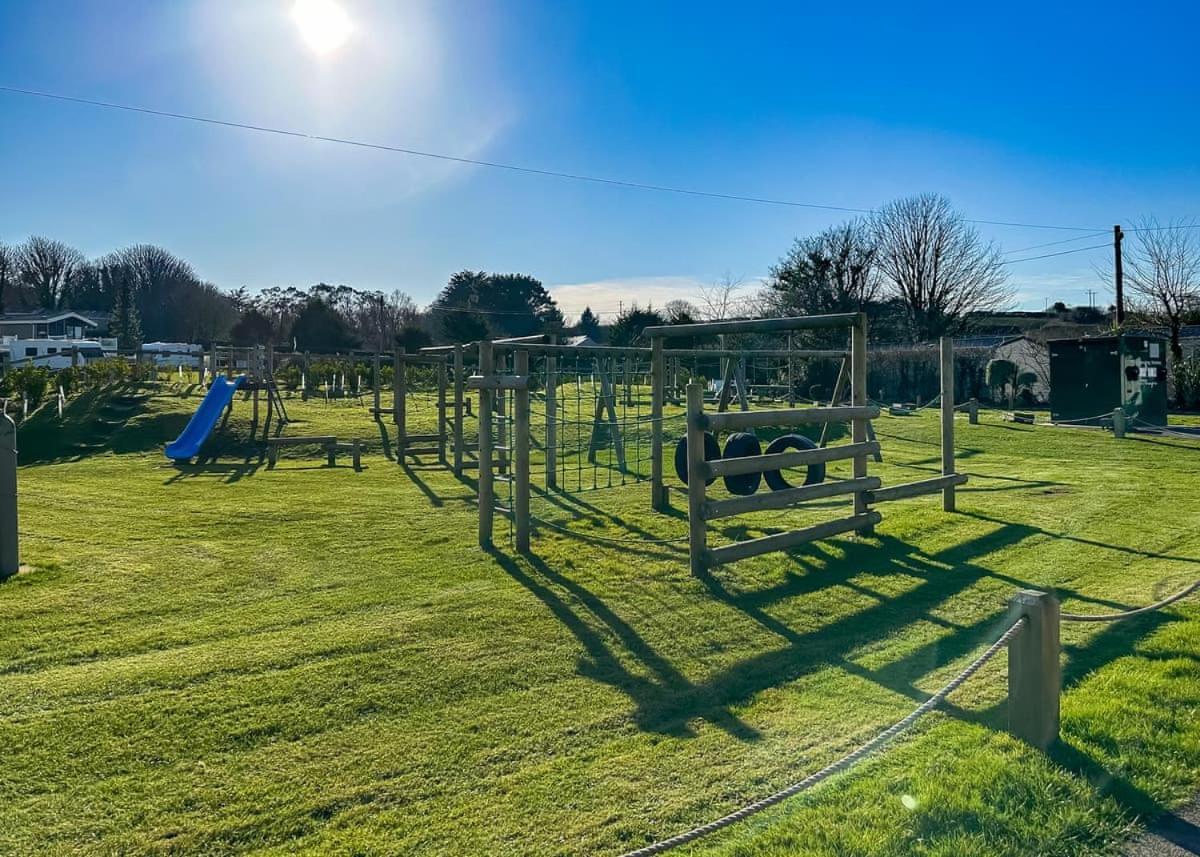 Calloose Holiday Park ヘイル エクステリア 写真
